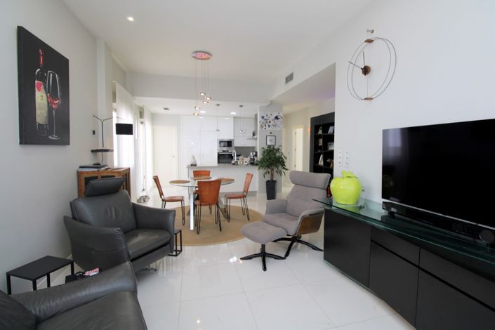 Image No.7-3 Bed Villa for sale