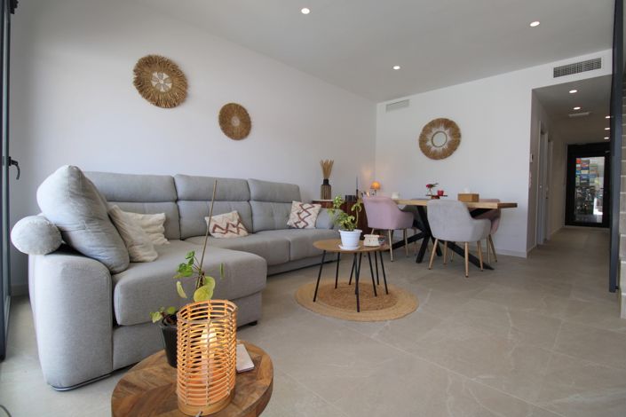 Image No.2-3 Bed Townhouse for sale