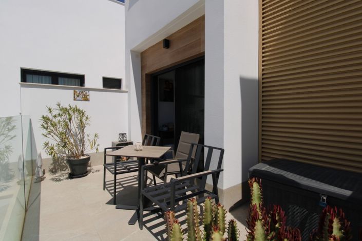 Image No.22-3 Bed Townhouse for sale
