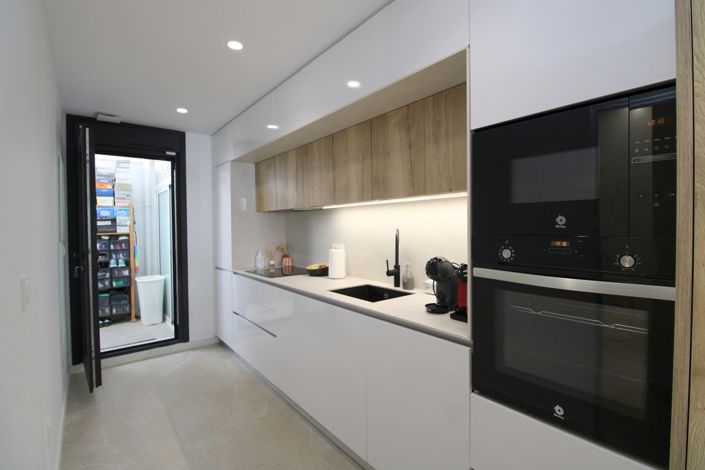 Image No.3-3 Bed Townhouse for sale