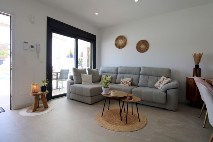 Image No.8-3 Bed Townhouse for sale