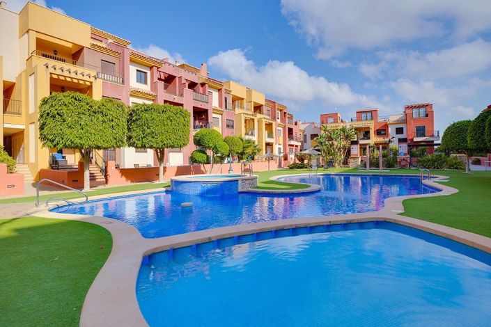 Image No.24-2 Bed Property for sale