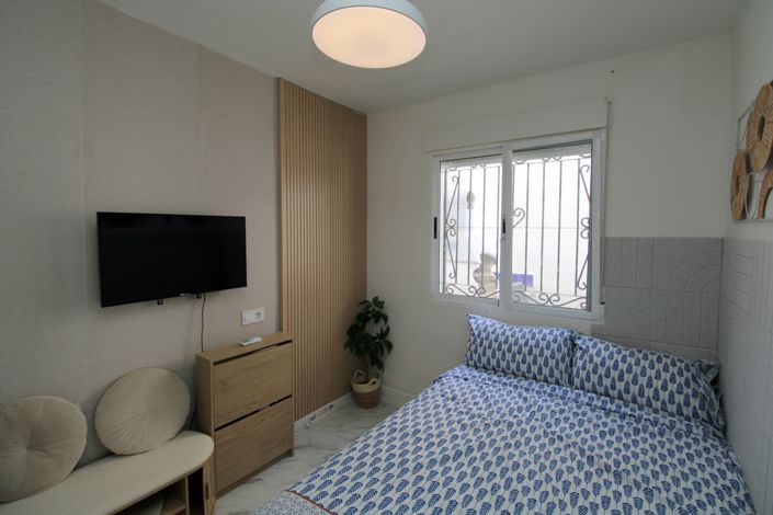 Image No.11-3 Bed Townhouse for sale