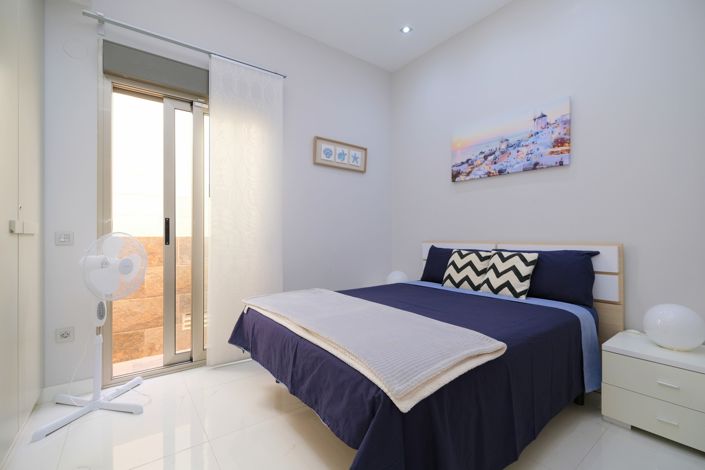 Image No.20-3 Bed Villa for sale
