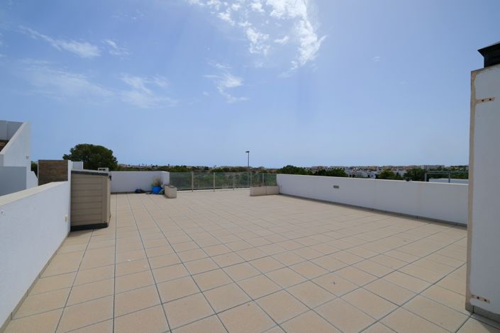 Image No.27-3 Bed Villa for sale