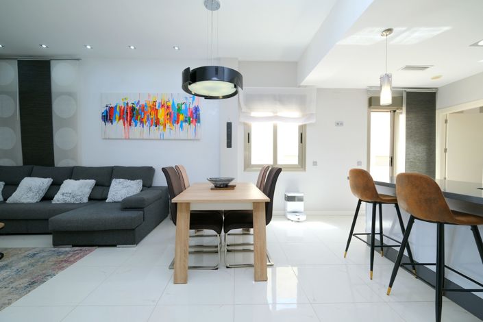 Image No.9-3 Bed Villa for sale