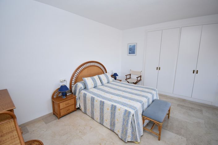 Image No.22-3 Bed Property for sale