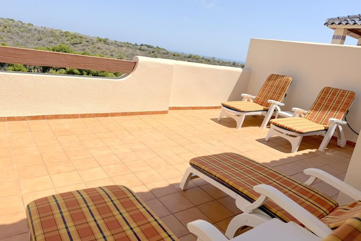 Image No.26-3 Bed Property for sale