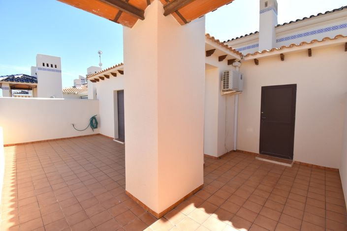 Image No.28-3 Bed Property for sale