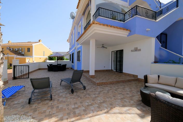 Image No.11-2 Bed Property for sale