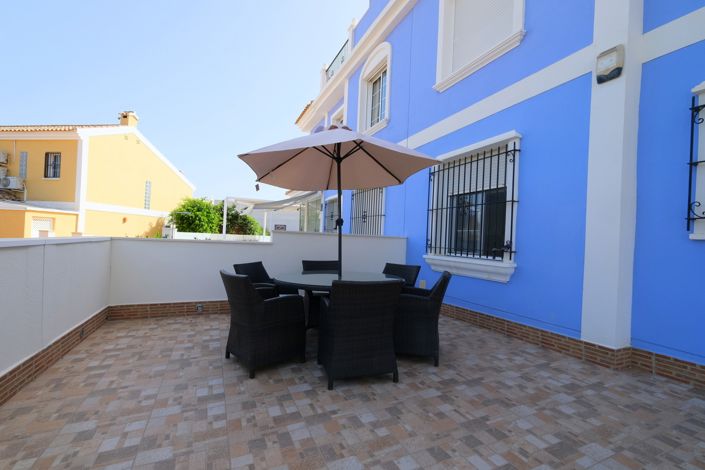 Image No.13-2 Bed Property for sale