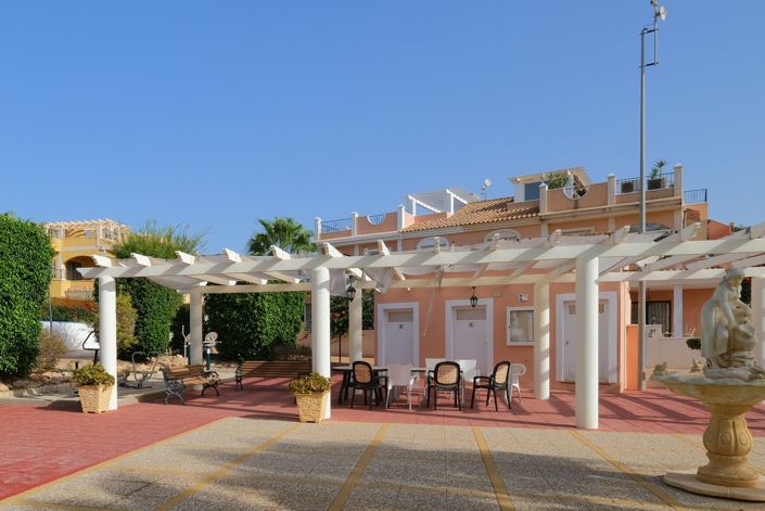 Image No.20-2 Bed Property for sale