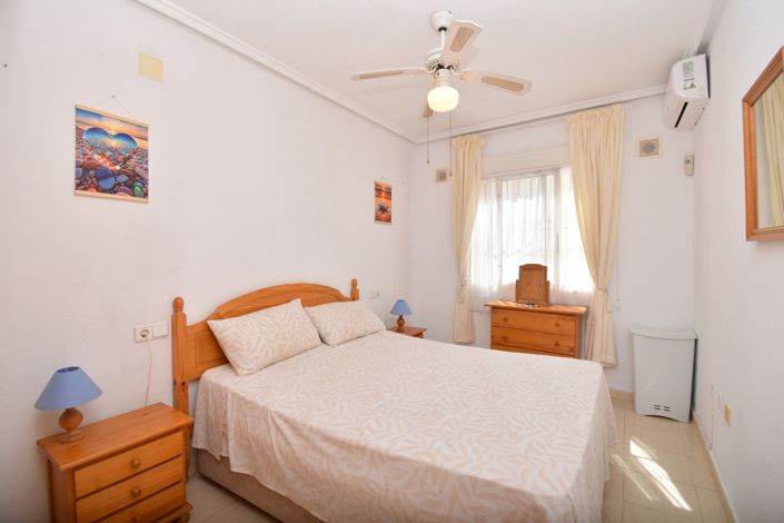 Image No.6-2 Bed Property for sale