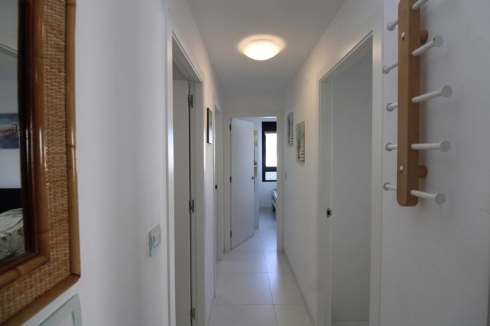 Image No.10-2 Bed Property for sale
