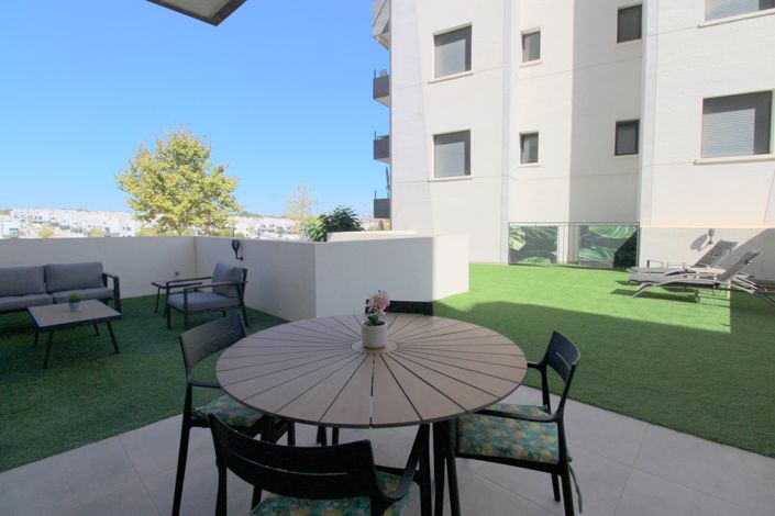 Image No.16-2 Bed Property for sale