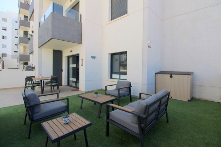 Image No.18-2 Bed Property for sale