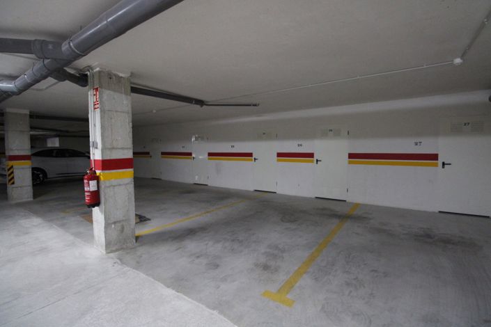 Image No.21-2 Bed Property for sale