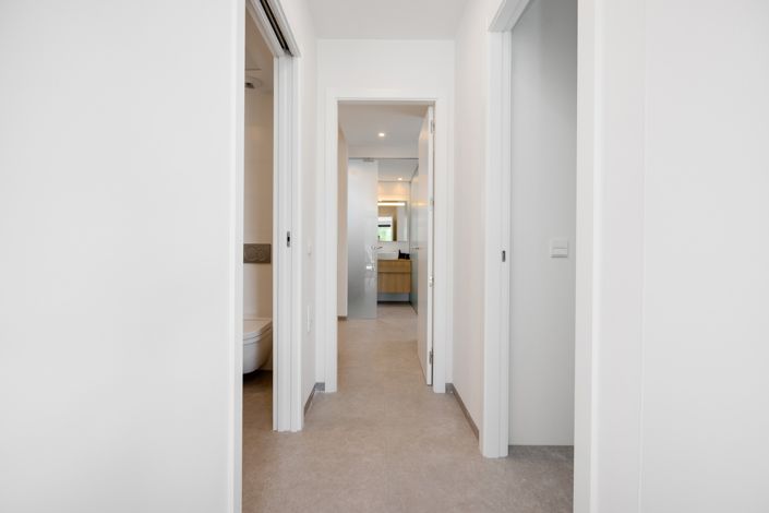 Image No.12-2 Bed Property for sale