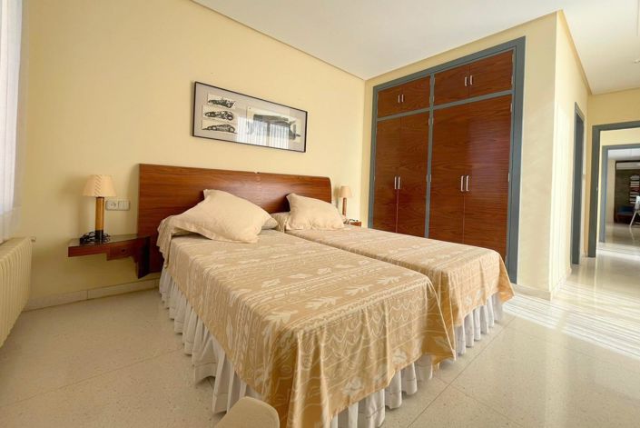 Image No.21-4 Bed Villa for sale