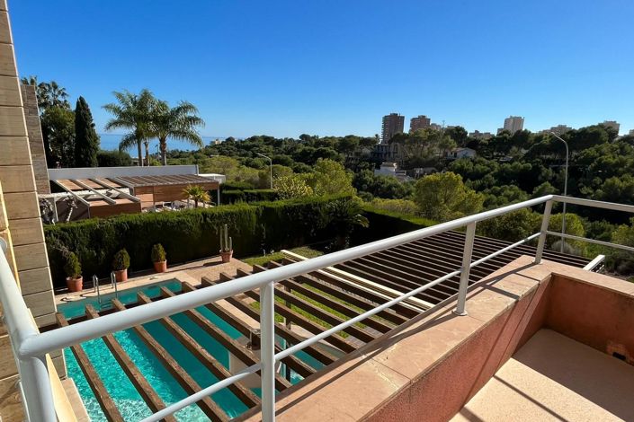 Image No.25-4 Bed Villa for sale