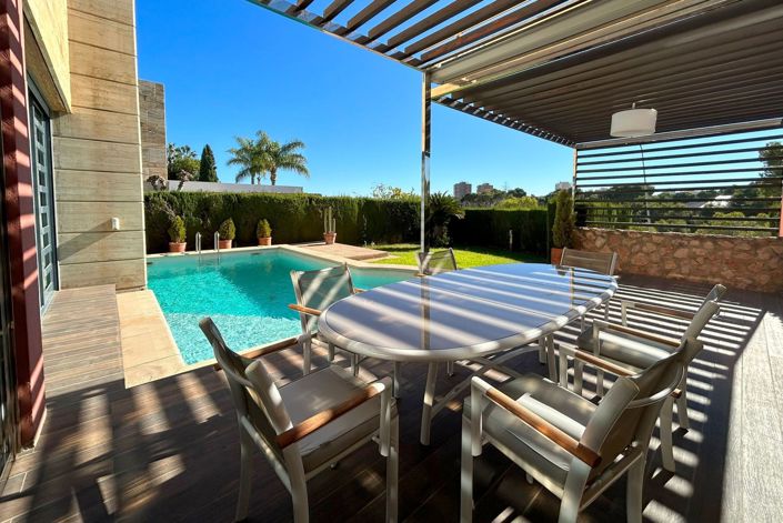 Image No.27-4 Bed Villa for sale