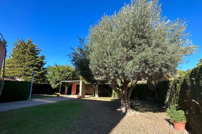 Image No.28-4 Bed Villa for sale