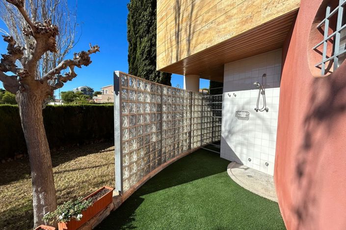 Image No.30-4 Bed Villa for sale