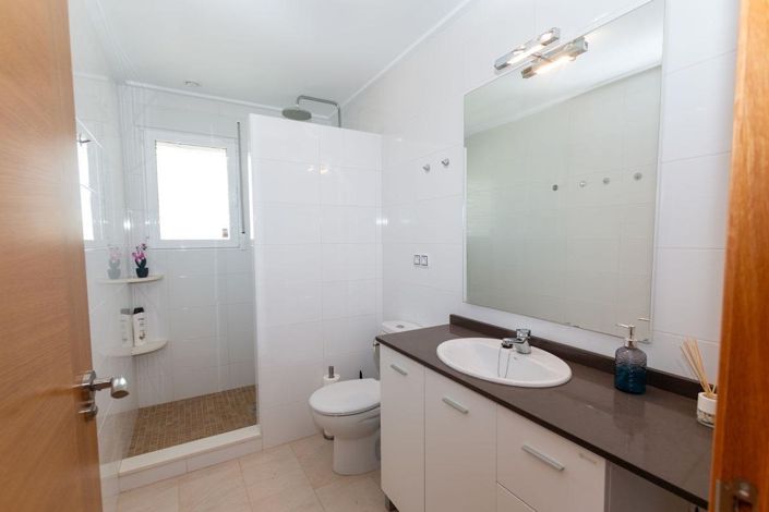 Image No.11-3 Bed Apartment for sale
