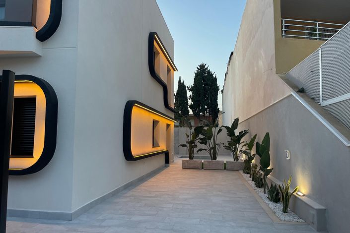 Image No.28-4 Bed Villa for sale