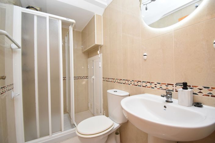 Image No.10-2 Bed Townhouse for sale