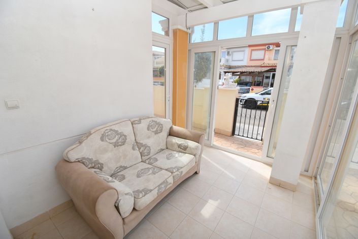 Image No.20-2 Bed Townhouse for sale