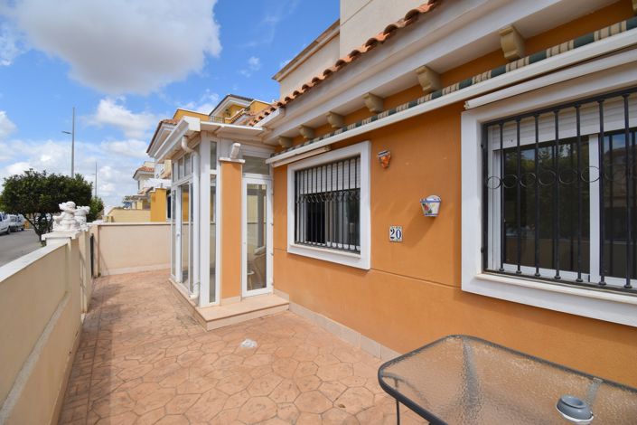 Image No.23-2 Bed Townhouse for sale