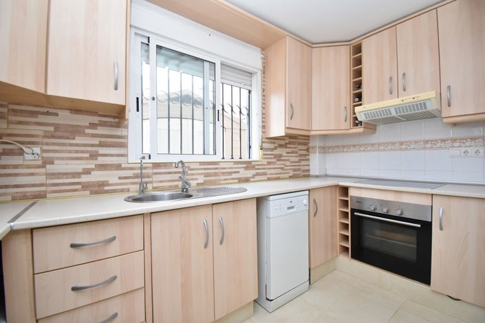 Image No.3-2 Bed Townhouse for sale