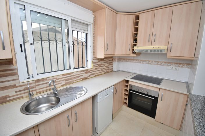 Image No.5-2 Bed Townhouse for sale
