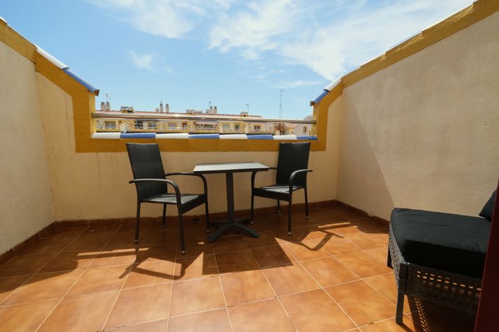 Image No.16-3 Bed Townhouse for sale