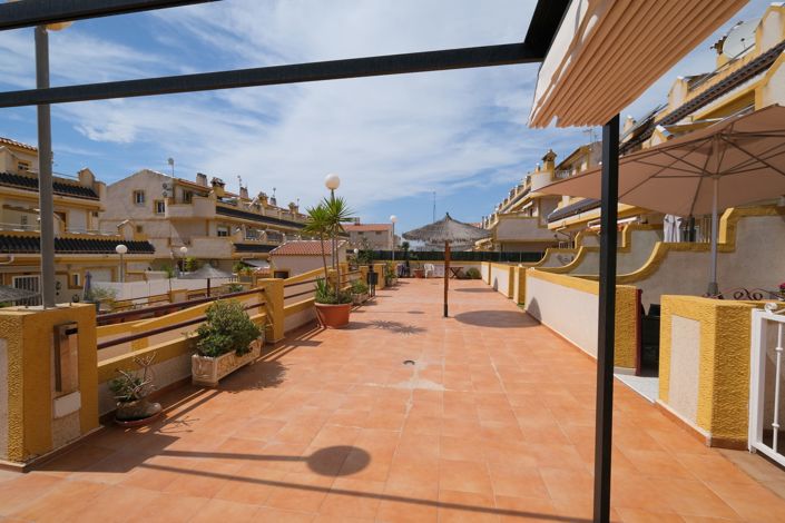 Image No.17-3 Bed Townhouse for sale