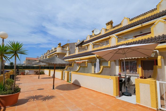 Image No.2-3 Bed Townhouse for sale
