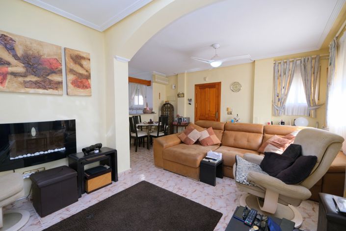 Image No.5-2 Bed Townhouse for sale