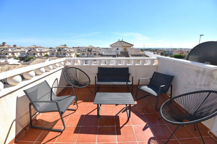 Image No.19-2 Bed Townhouse for sale