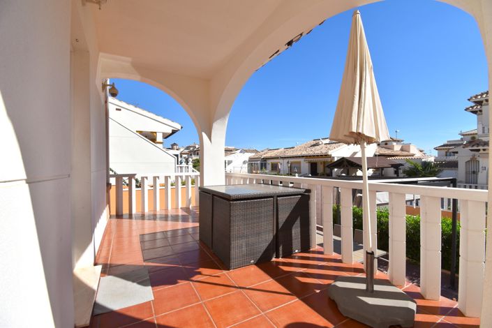 Image No.22-2 Bed Townhouse for sale