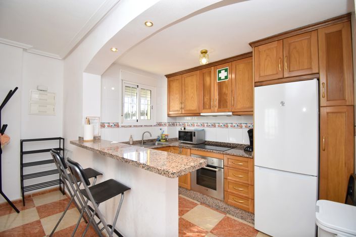 Image No.3-2 Bed Townhouse for sale
