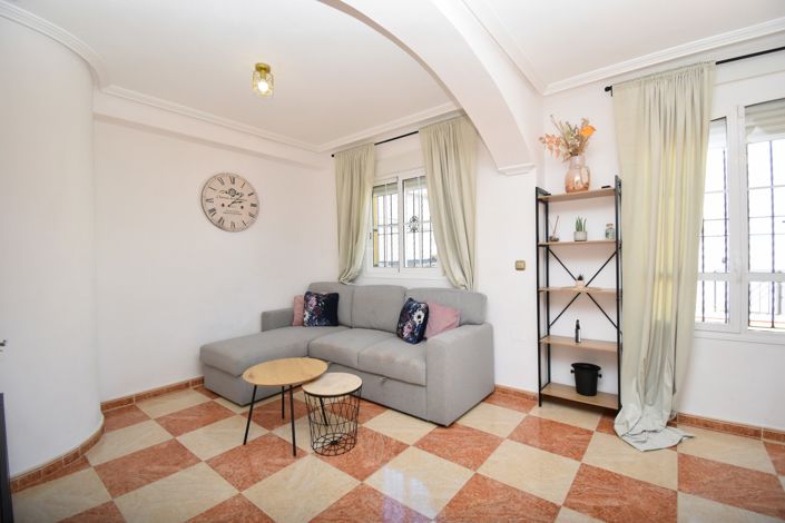 Image No.4-2 Bed Townhouse for sale