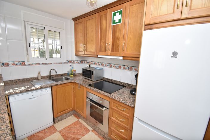 Image No.9-2 Bed Townhouse for sale