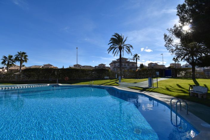 Image No.20-2 Bed Property for sale