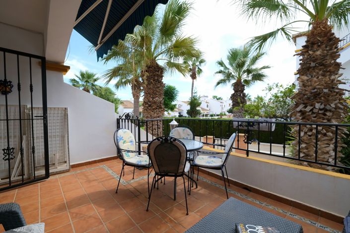 Image No.16-2 Bed Townhouse for sale