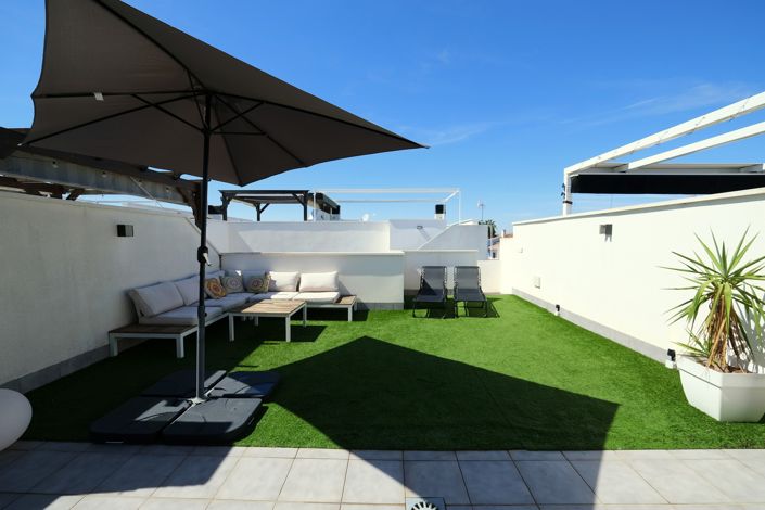 Image No.22-2 Bed Property for sale