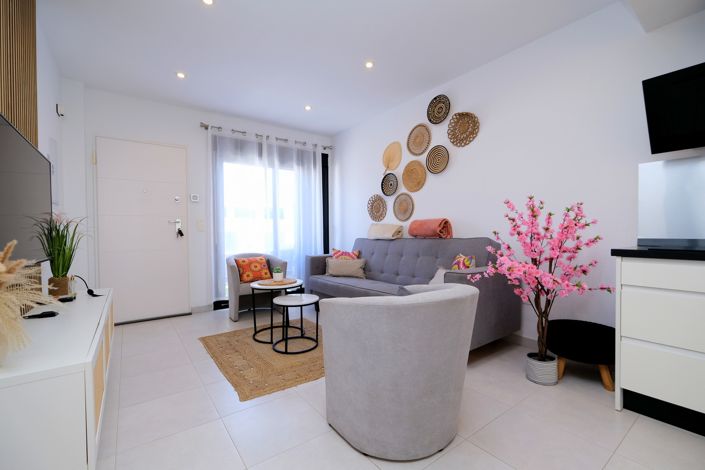 Image No.5-2 Bed Property for sale