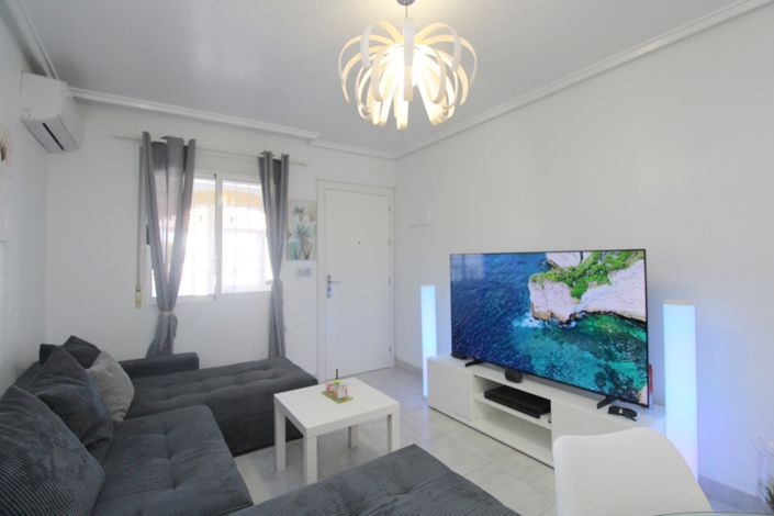 Image No.3-2 Bed Property for sale