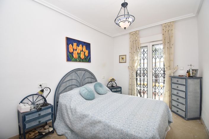 Image No.10-2 Bed Townhouse for sale