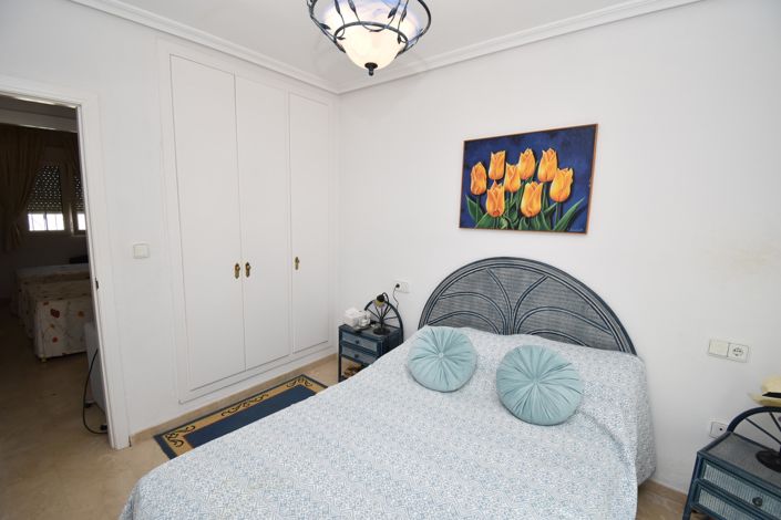Image No.11-2 Bed Townhouse for sale